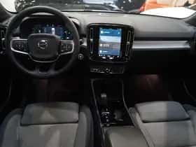 Volvo XC40 (2025) thumbnail 13