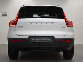 Volvo XC40 (2025) thumbnail 5
