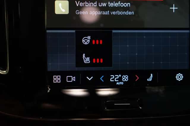 Volvo C40 (2025) thumbnail 11
