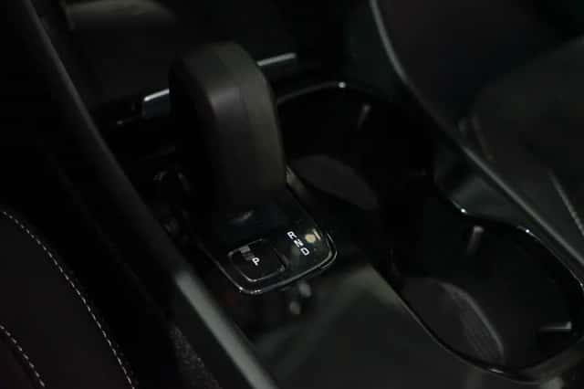 Volvo C40 (2025) thumbnail 10