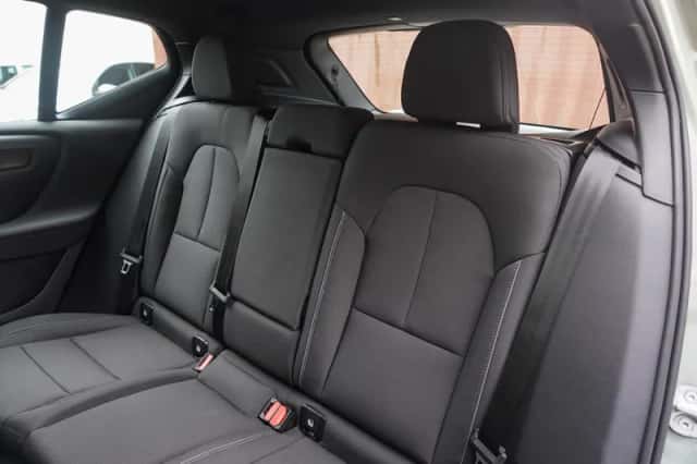 Volvo EX40 (2025) thumbnail 12