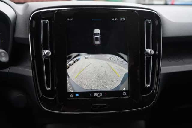 Volvo EX40 (2025) thumbnail 23