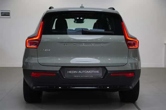 Volvo EX40 (2025) thumbnail 5