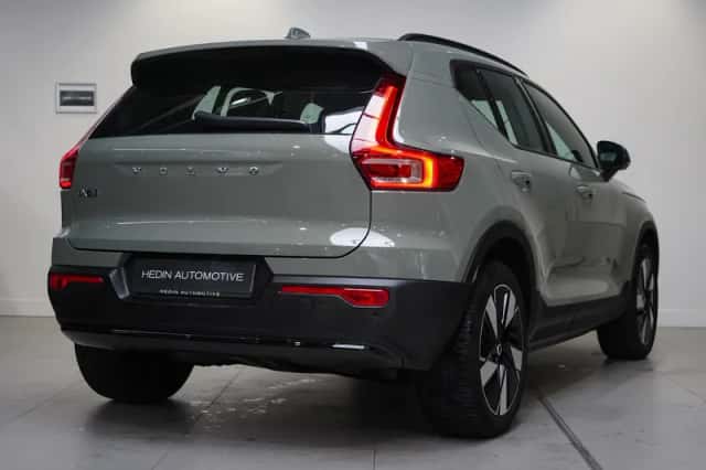 Volvo EX40 (2025) thumbnail 6
