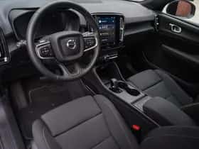 Volvo EX40 (2025) thumbnail 10