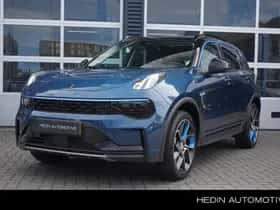 Lynk & Co 01 (2024) thumbnail 1