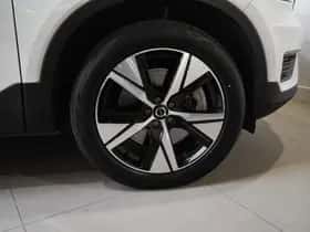 Volvo XC40 (2021) thumbnail 7