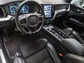 Volvo XC60 (2018) thumbnail 12
