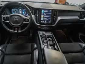 Volvo XC60 (2018) thumbnail 13
