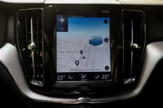 Volvo XC60 (2018) thumbnail 21