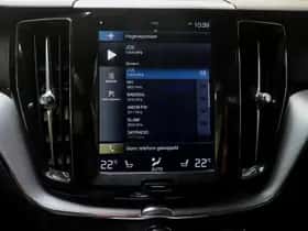 Volvo XC60 (2018) thumbnail 22