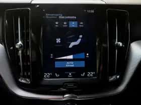 Volvo XC60 (2018) thumbnail 23