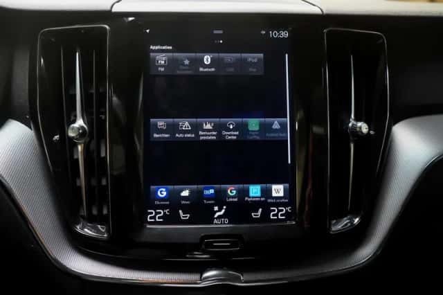 Volvo XC60 (2018) thumbnail 25