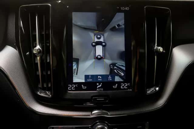 Volvo XC60 (2018) thumbnail 26