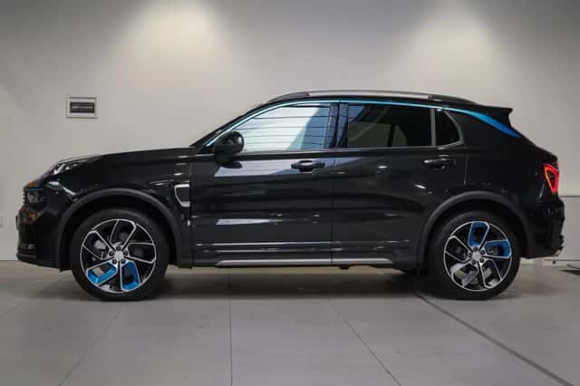 Lynk & Co 01 (2022) thumbnail 3