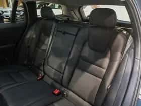 Volvo V60 (2022) thumbnail 14