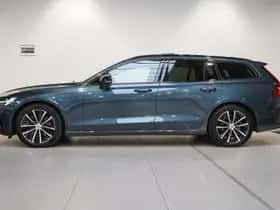 Volvo V60 (2022) thumbnail 3