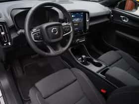 Volvo EX40 (2025) thumbnail 12