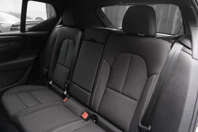 Volvo EX40 (2025) thumbnail 14