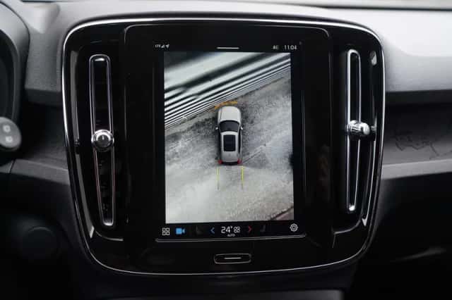 Volvo EX40 (2025) thumbnail 25