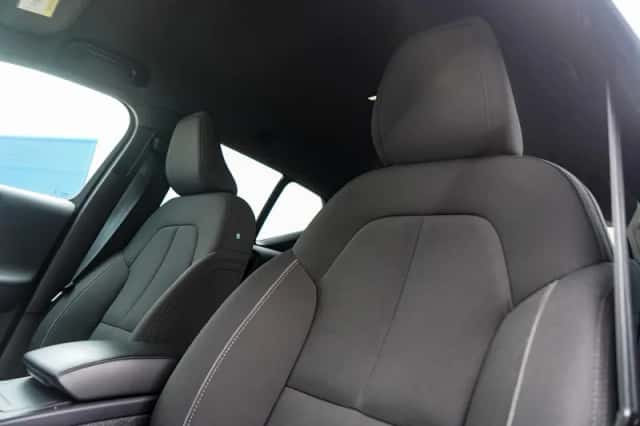 Volvo XC40 (2021) thumbnail 16