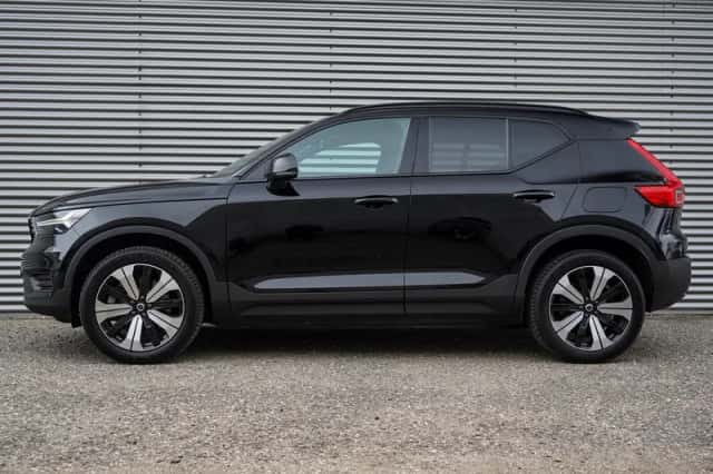 Volvo XC40 (2021) thumbnail 3
