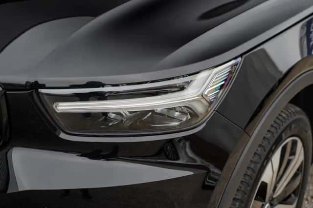 Volvo XC40 (2021) thumbnail 4