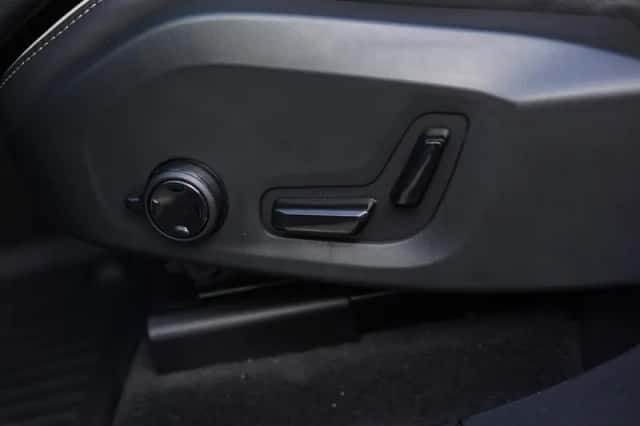 Volvo XC60 (2025) thumbnail 16