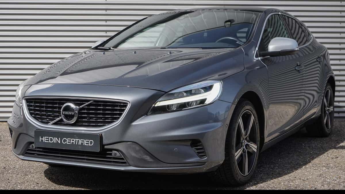 Volvo V40 (2020) — foto 1