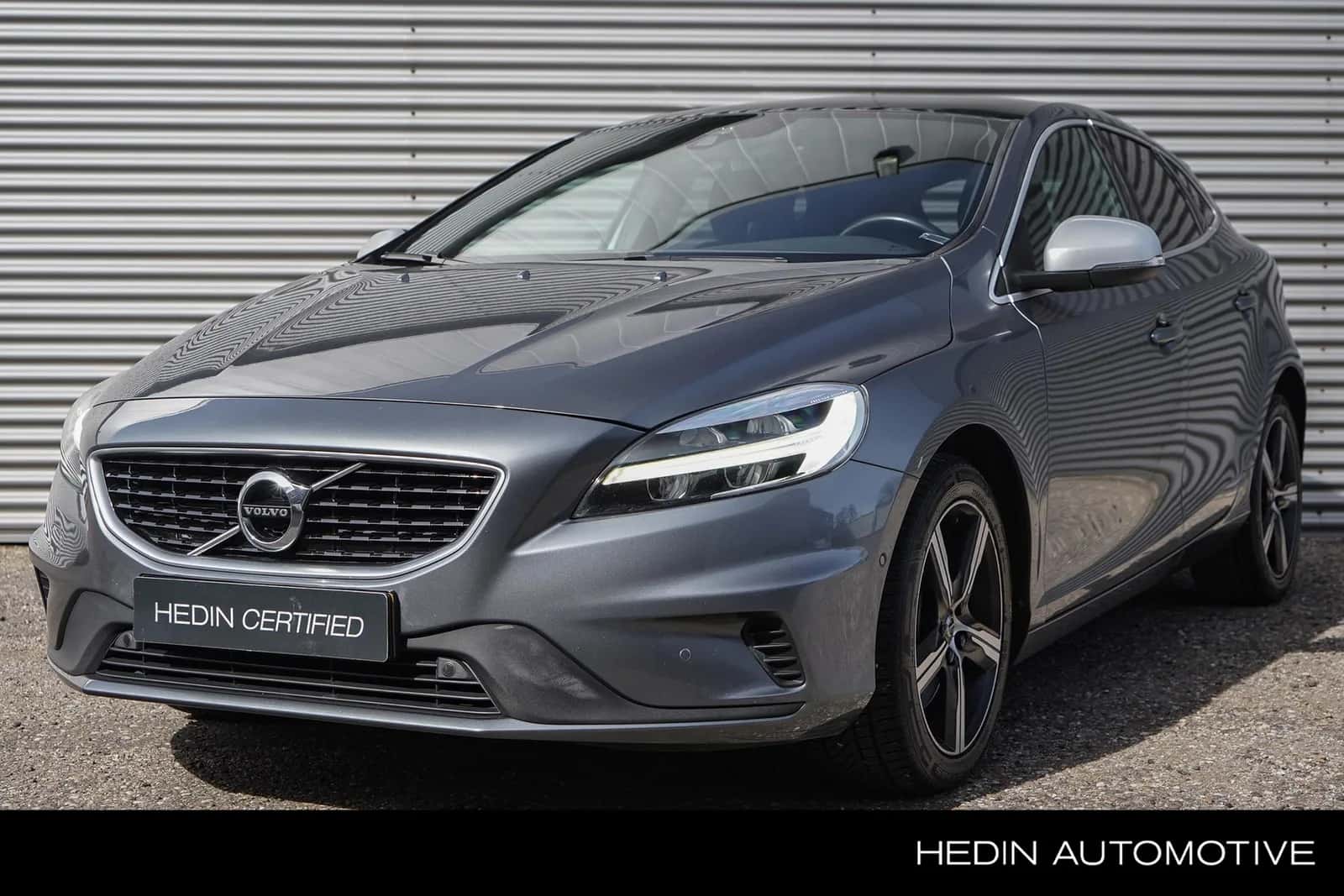 Volvo V40 (2020) — foto 1