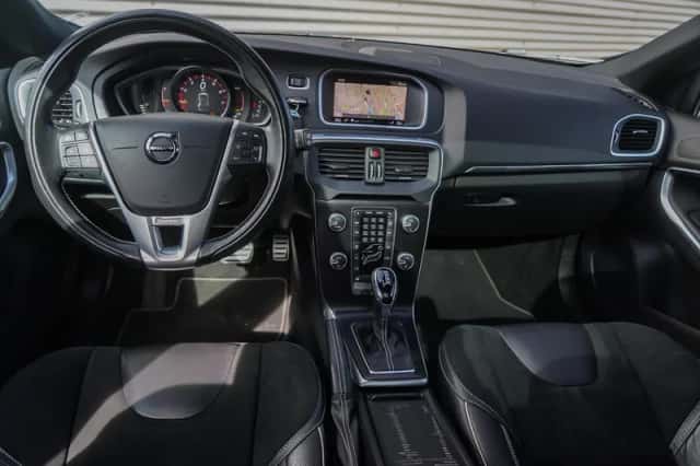 Volvo V40 (2020) thumbnail 12