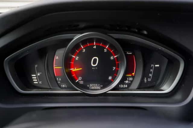 Volvo V40 (2020) thumbnail 16