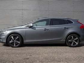 Volvo V40 (2020) thumbnail 3