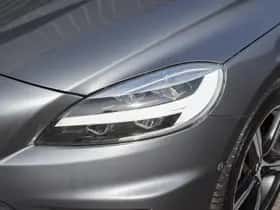 Volvo V40 (2020) thumbnail 4