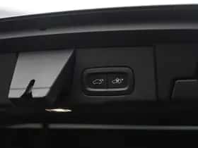 Volvo XC60 (2022) thumbnail 11