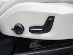 Volvo XC60 (2022) thumbnail 16