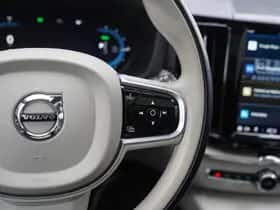 Volvo XC60 (2022) thumbnail 20
