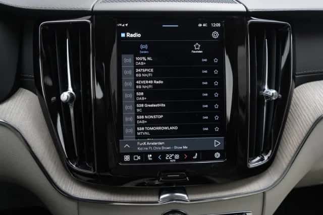 Volvo XC60 (2022) thumbnail 22