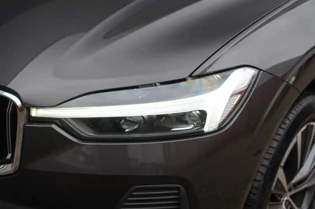 Volvo XC60 (2022) thumbnail 4