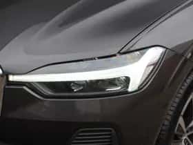 Volvo XC60 (2022) thumbnail 4