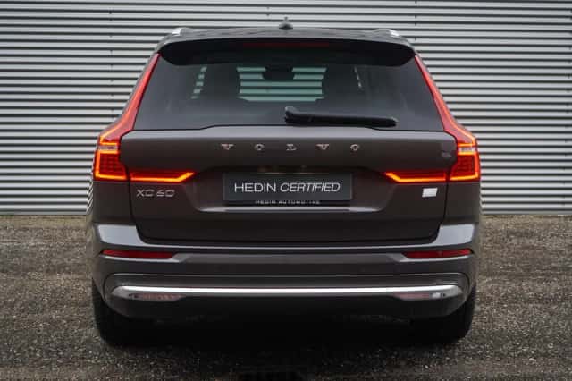 Volvo XC60 (2022) thumbnail 5