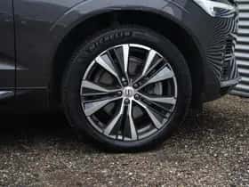 Volvo XC60 (2022) thumbnail 7