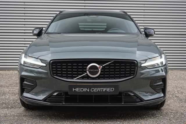 Volvo V60 (2025) thumbnail 2