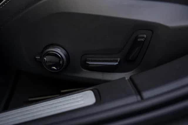 Volvo V60 (2025) thumbnail 15