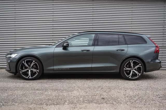 Volvo V60 (2025) thumbnail 3