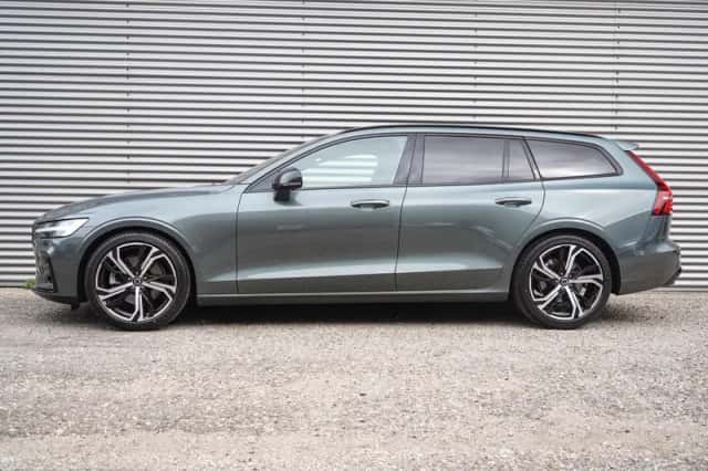 Volvo V60 (2025) thumbnail 3