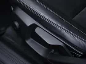 Volvo XC40 (2021) thumbnail 15