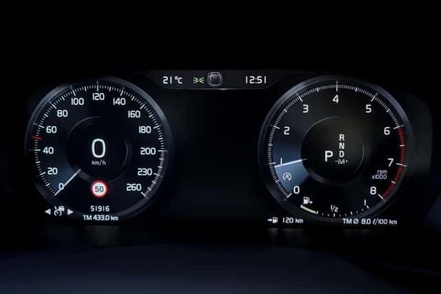 Volvo XC40 (2021) thumbnail 17