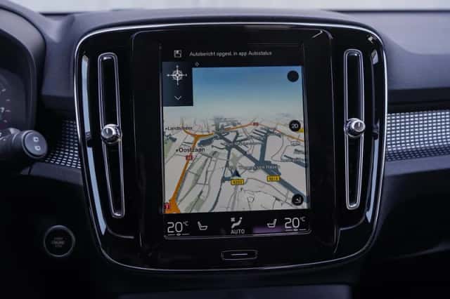 Volvo XC40 (2021) thumbnail 21