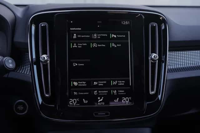 Volvo XC40 (2021) thumbnail 24